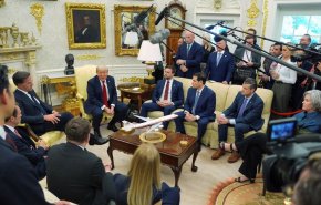 ترامپ از اعمال تعرفه علیه اروپا عقب نشینی کرد