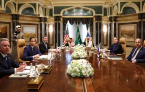 عقد اجتماع ثلاثي بين روسيا وأوكرانيا وأمريكا في أبوظبي