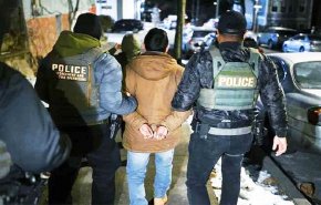 القضاء يدين سياسات ’ترامب’.. آلاف المحتجزين بلا حقوق أو كفالة