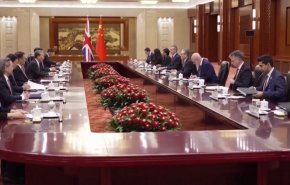 بعد سنوات من التوتر.. ستارمر في بكين لإعادة تنشيط العلاقات