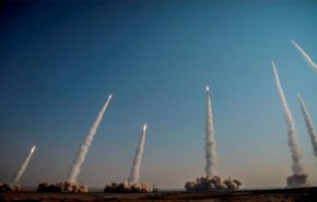 وسط تحشيد أميركي متصاعد.. هكذا ترسم إيران معادلة الرد على أي اعتداء
