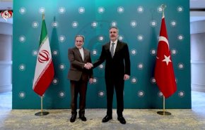 جبهة دبلوماسية إيرانية تركية تتصدى لحرب أمريكية-إسرائيلية مرتقبة