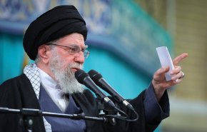 قائد الثورة الاسلامية: أميركا إذا أشعلت حرباً فستكون هذه المرة حرباً إقليمية