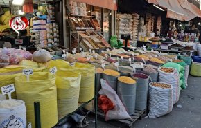 كاميرا العالم ترصد توفر السلع الأساسية في قلب الأسواق بطهران