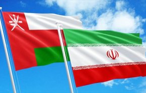إيران وعمان تعززان التعاون الثنائي وتؤكدان دعم السلام الإقليمي