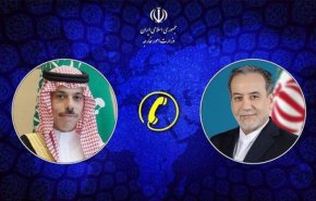 وزيرا خارجية إيران والسعودية يبحثان تعزيز الاستقرار الإقليمي
