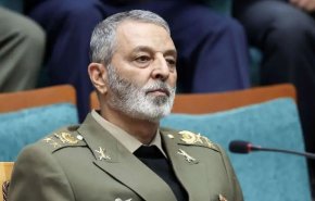 سرلشکر موسوی: در دفاع قاطع از امنیت ملی خود لحظه ای تردید نمی کنیم