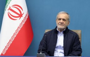 دعوت پزشکیان از مردم برای حضور پرشور در راهپیمایی ۲۲ بهمن