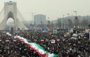 راهپیمایی ۲۲ بهمن در تهران و سراسر کشور/ پوشش امدادی راهپیمایی با بیش از ۷ هزار نیروی هلال احمر
