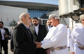 لاريجاني يغادر عمان ويواصل جولته الدبلوماسية في الدوحة