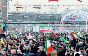 مسيرات اليوم الوطني في إيران تؤكد دعم المفاوضات مع واشنطن وفق المبادئ الوطنية