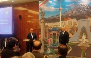 پیام صریح مسکو از قلب جشن انقلاب: کنار ایران می‌مانیم، تحریم‌ها بی‌اثر است