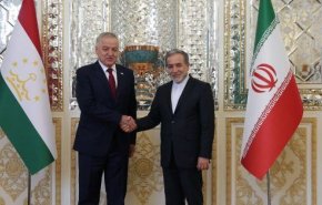 وزیر امور خارجه تاجیکستان سالگرد پیروزی انقلاب اسلامی را به عراقچی تبریک گفت