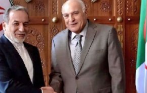 پیام تبریک وزرای خارجه الجزایر و تونس به مناسبت سالروز پیروزی انقلاب اسلامی