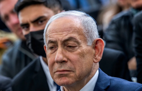 لابيد يفتح النار سياسيا على ملف العفو عن نتنياهو