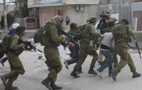 حملات گسترده نظامیان و شهرک‌نشینان صهیونیست به کرانه باختری 