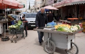 رمضان في الضفة الغربية.. قيود الاحتلال تهزم فرحة الصائمين وتفاقم المعاناة