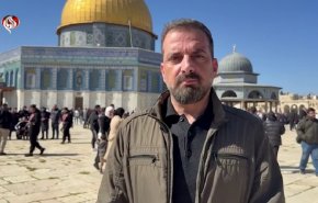 الإحتلال يغلق الأبواب.. والقدس تفتح قلبها للمصلين!