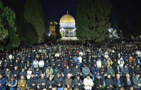 ۱۰۰ هزار نمازگزار فلسطینی در مسجدالاقصی حضور یافتند
