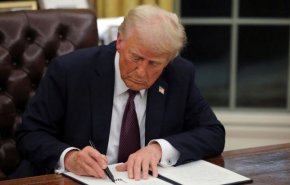 ترامپ تعرفه کالاهای وارداتی به آمریکا را به ۱۵ درصد افزایش داد