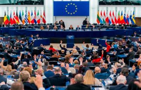 البرلمان الأوروبي يجمّد اتفاقه مع واشنطن ويعيد فتح ملف الحرب التجارية