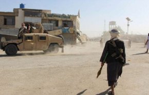 الجيش الأفغاني يعلن شن هجوم على باكستان والاخيرة تتحدث عن رد فوري 