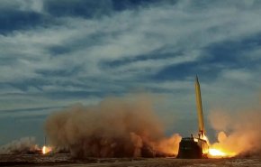 إطلاق أكثر من 40 صاروخًا في الموجة الـ17 من عملية 