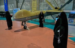 لاول مرة.. الحرس الثوري يستعمل مسيّرة شبحية فائقة السرعة باسم حديد 110