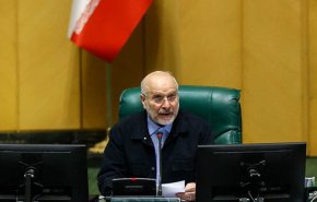 قاليباف: أميركا تريد المقامرة بكل أصولها للدفاع عن الكيان الصهيوني