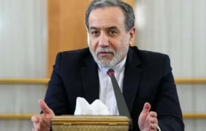 عراقچی: حمله به زیرساخت‌های حیاتی را آمریکا آغاز کرده نه ایران!