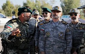 جيش ايران يجدد العهد  والميثاق مع القائد المعظم للثورة الإسلامية