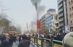 لحظة هجوم على مسيرات يوم القدس وردة فعل المتظاهرين في طهران