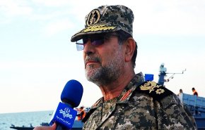 الأدميرال تنكسيري يحذر اميركا من استهداف جزيرة خارك 