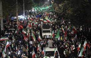 استمرار اجتماعات پرشور مردمی از ساعت ۱۷ امروز