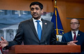 اعتراض قانون‌گذاران آمریکایی به سیاست‌های ترامپ: بمباران نیروگاه‌های ایران غیرقانونی است