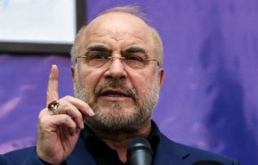 قاليباف يوجه إنذارًا لدولة في المنطقة: أي دولة تتواطأ ضد جزرنا ستُضرب بنيتها التحتية بلا هوادة