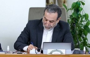 عراقچی: آمریکا و اسراییل از سر استیصال دانشگاه ها را بمباران می کنند