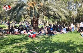 يوم الطبيعة في ايران.. احتفاء وتمسك بالحياة رغم العدوان