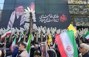 بمشهد مهيب.. الشعب الايراني يحيي أربعينية القائد الشهيد ويؤكد استمرار نهجه