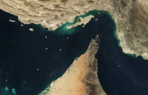 رئیس شرکت نفت امارات: اجازه تردد کشتی ها در تنگه هرمز با ایران است