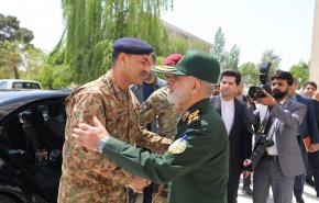دیدار فرمانده ارتش پاکستان با فرمانده قرارگاه خاتم‌الانبیا
