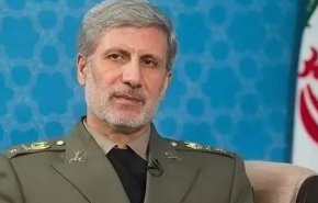 سرلشکرحاتمی: با عزمی راسخ، اراده‌ای آهنین و دستانی بر ماشه، آماده مقابله با دشمنان هستیم