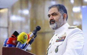 دریادار ایرانی: در طول جنگ اجازه ندادیم ناوگان آمریکایی وارد دریای عمان شود
