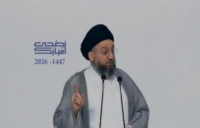 سید عمار حکیم در نماز عید قربان: منطقه به گفتگو و دوری از تنش نیاز دارد + عکس