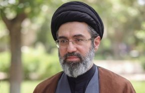 ابلاغ پیام رهبر انقلاب به خانواده شهدای مدرسه شجره طیبه میناب
