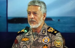 دریادار سیاری: هرگز به سمت تولید سلاح کشتار جمعی نخواهیم رفت/قدرت ما در تنگه هرمز حاکم است
