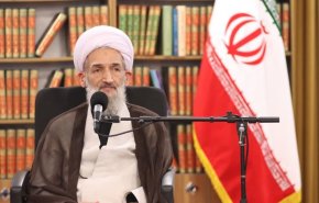 آیت الله لائینی: تبعیت از ولایت حفظ و تداوم راه شهدا است