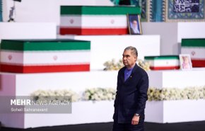 وداع روسای جمهور و مقامات خارجی با پیکر امام شهید (رضوان الله علیه)+ تصاویر وفیلم