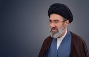 قائد الثورة: الجمهورية الإسلامية جعلت الدفاع عن مجاهدي لبنان سياسة استراتيجية ثابتة
