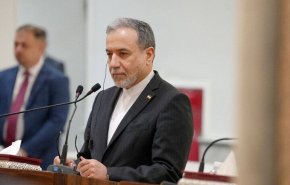 منبع پاکستانی : عراقچی جمعه به پاکستان می رود 